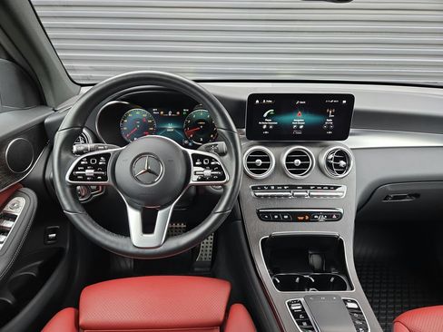 Used 2022 Mercedes-Benz GLC 300 4MATIC image 8