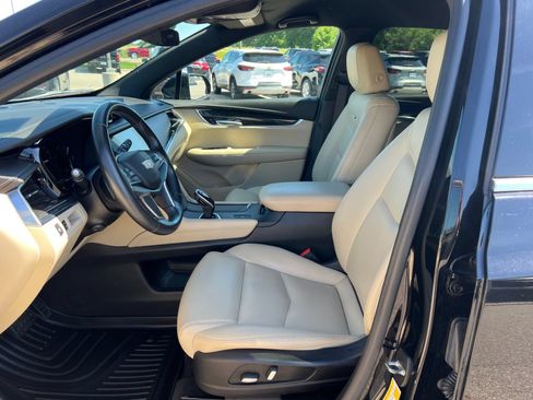 Certified 2018 Cadillac XT5 FWD image 4