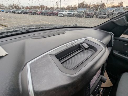 Used 2023 RAM 1500 Big Horn image 29