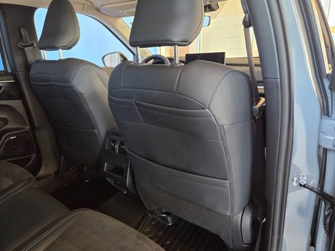 Used 2026 Mitsubishi Outlander LE AWD/4WD image 29