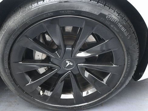 Used 2023 Tesla Model 3 Standard Range image 39