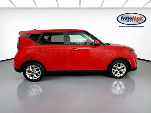 Used 2023 Kia Soul LX w/ Option Group 015 image 9