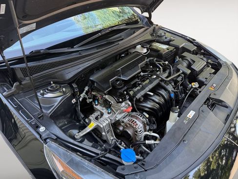Used 2021 Hyundai Elantra SEL FWD image 25