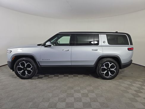 Used 2024 Rivian R1S Adventure AWD/4WD image 2