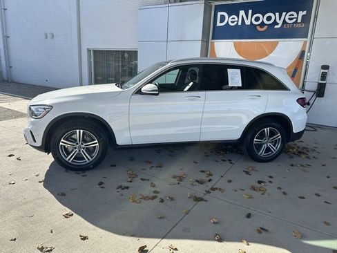 Used 2021 Mercedes-Benz GLC 300 GLC 300 image 10