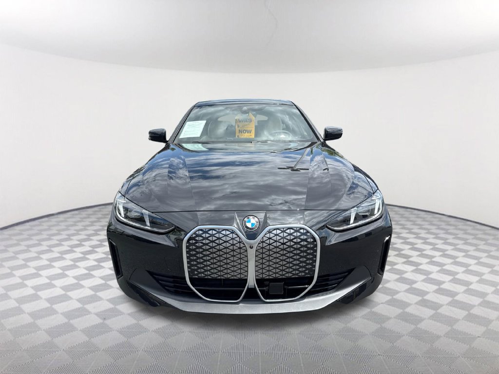 Used 2026 BMW i4 eDrive40 w/ Premium Package RWD image 2