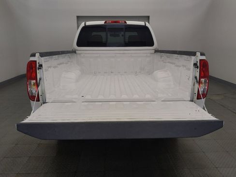 Used 2016 Nissan Frontier SV image 29