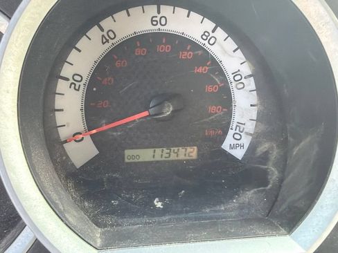 Used 2013 Toyota Tacoma 4x4 Regular Cab image 10