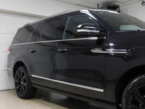 Used 2024 Lincoln Navigator L Reserve w/ Equipment Group 201A image 12