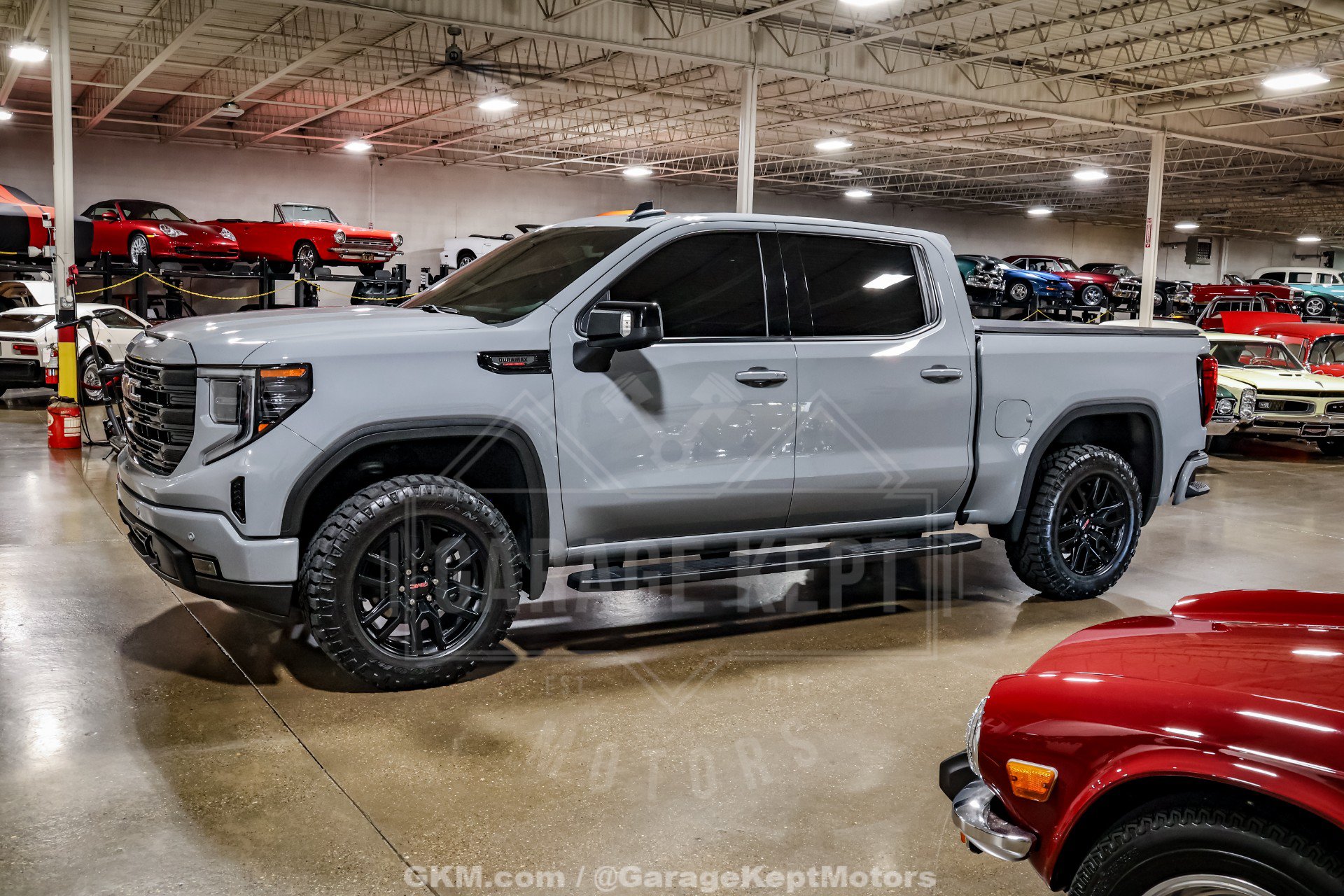 Used 2024 GMC Sierra 1500 Elevation w/ Elevation Premium Package AWD/4WD image 5