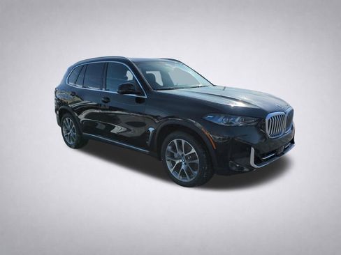 New 2026 BMW X5 xDrive40i w/ Premium Package image 1