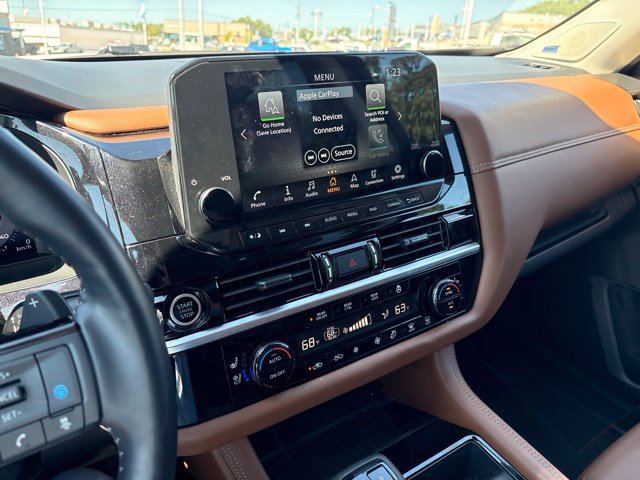 Used 2024 Nissan Pathfinder Platinum FWD image 9