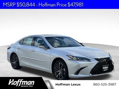 New 2025 Lexus ES 300h w/ Premium Package