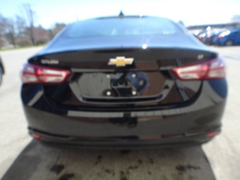Used 2022 Chevrolet Malibu LT FWD image 5