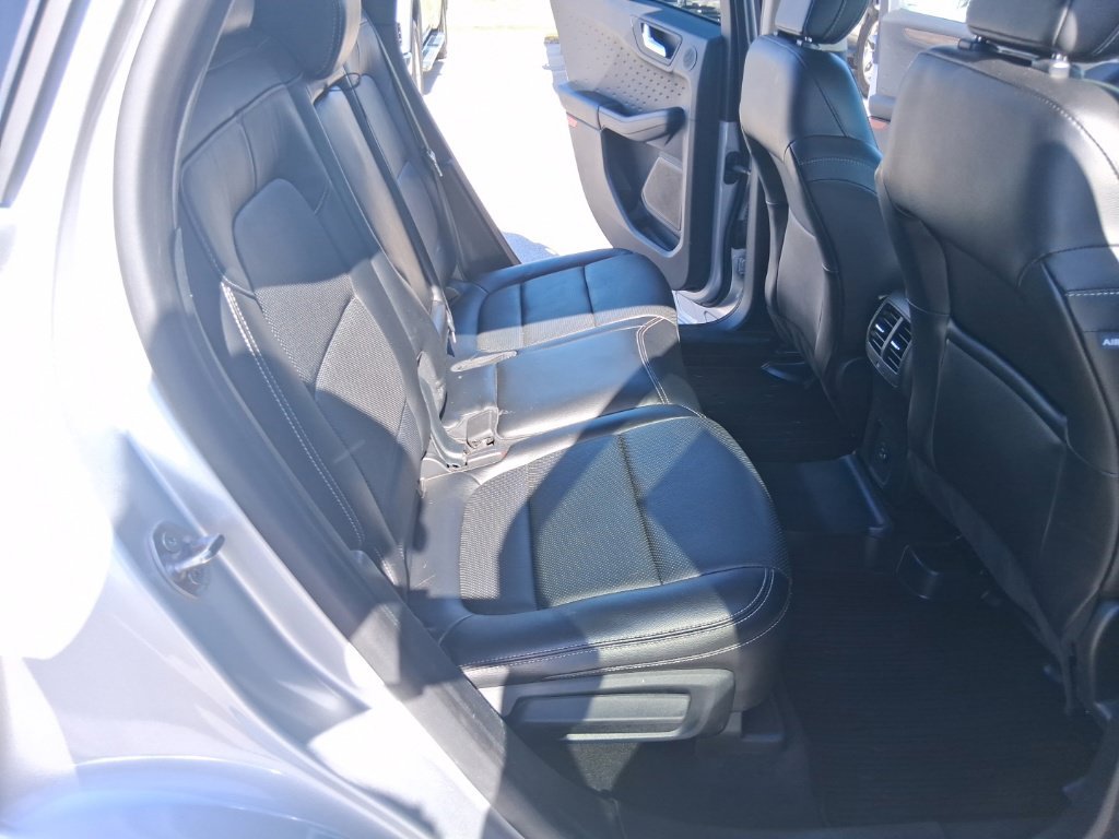 Used 2020 Ford Escape Titanium FWD image 33