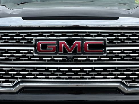 Used 2019 GMC Sierra 1500 Denali w/ Denali Ultimate Package image 48