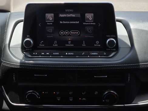 Used 2021 Nissan Rogue S FWD image 20