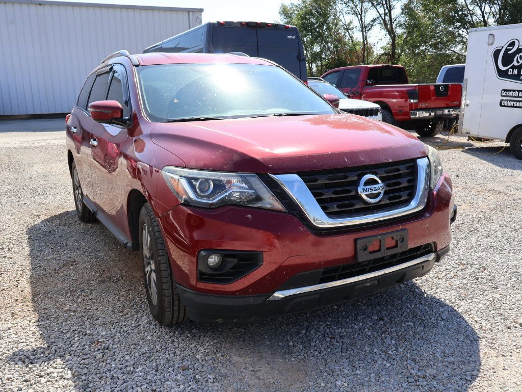 Used 2019 Nissan Pathfinder SV FWD image 11