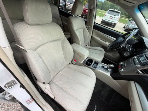Used 2012 Subaru Outback 2.5i Premium AWD/4WD image 15