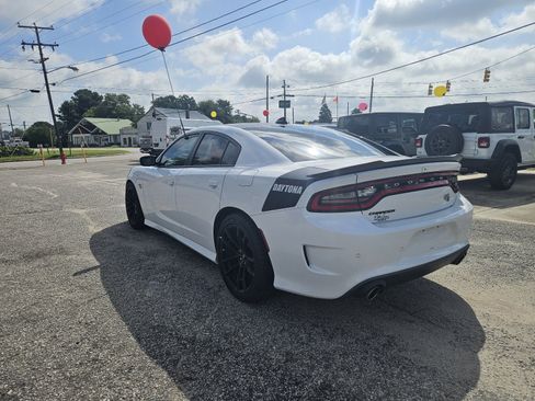 Used 2021 Dodge Charger Scat Pack w/ Daytona Edition Group RWD image 7