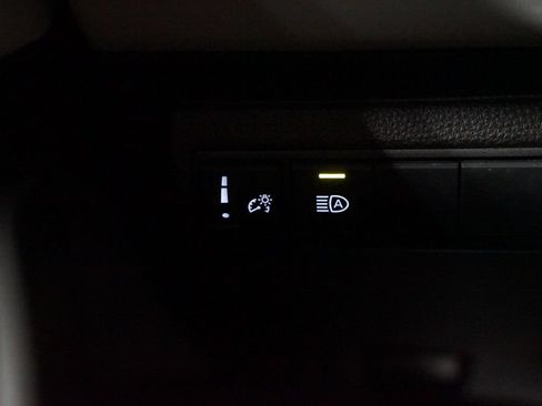 Certified 2023 Toyota Corolla SE FWD image 24