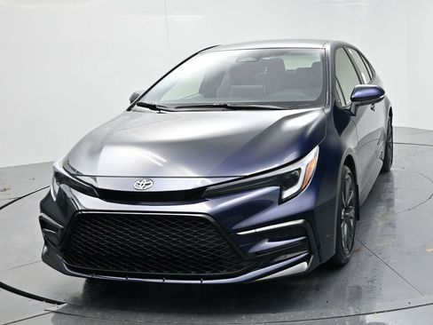 New 2026 Toyota Corolla SE w/ SE Premium Package image 3