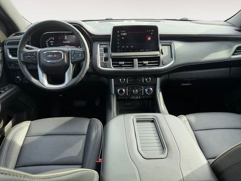 Used 2023 GMC Yukon SLT w/ SLT Premium Package AWD/4WD image 10