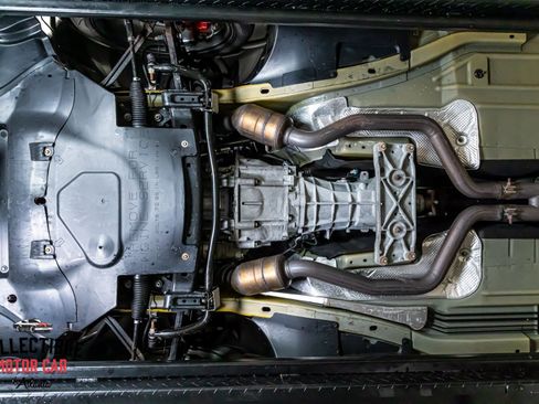 Used 2010 Dodge Challenger R/T RWD image 6