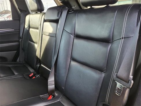 Used 2017 Jeep Grand Cherokee Limited image 15