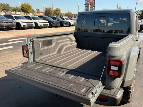 New 2026 Jeep Gladiator Rubicon w/ Safety Group image 13