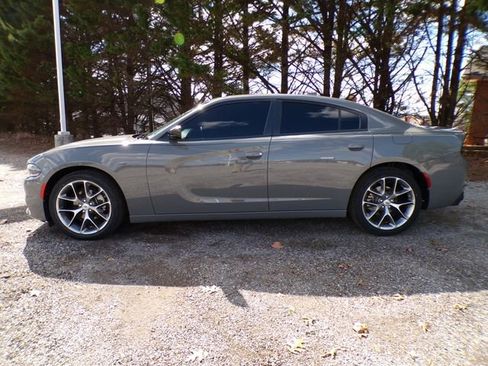 Used 2023 Dodge Charger SXT w/ Plus Group RWD image 2