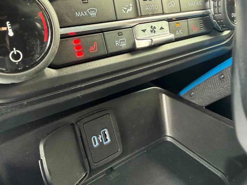 Used 2022 Ford Bronco Outer Banks w/ Sasquatch Package image 15