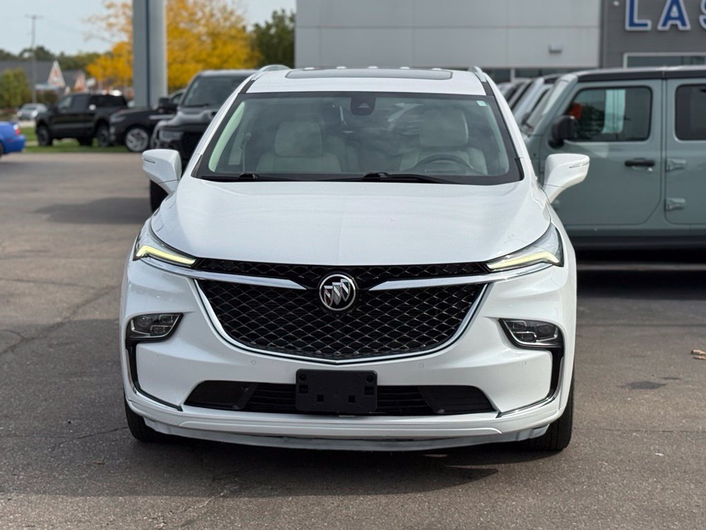 Used 2023 Buick Enclave Avenir w/ Avenir Technology Package AWD/4WD image 33