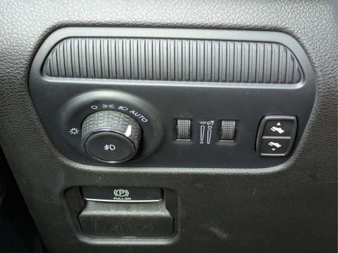 Used 2024 Jeep Wagoneer L Series III w/ Flexible Seating Group AWD/4WD image 22