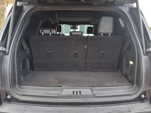 Used 2020 Ford Expedition XLT w/ Equipment Group 202A RWD image 10