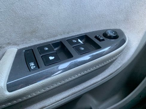 Used 2014 Chevrolet Volt Premium w/ Premium Trim Package image 11