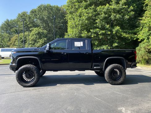 New 2025 Chevrolet Silverado 2500 LTZ w/ Trail Boss Package AWD/4WD image 6