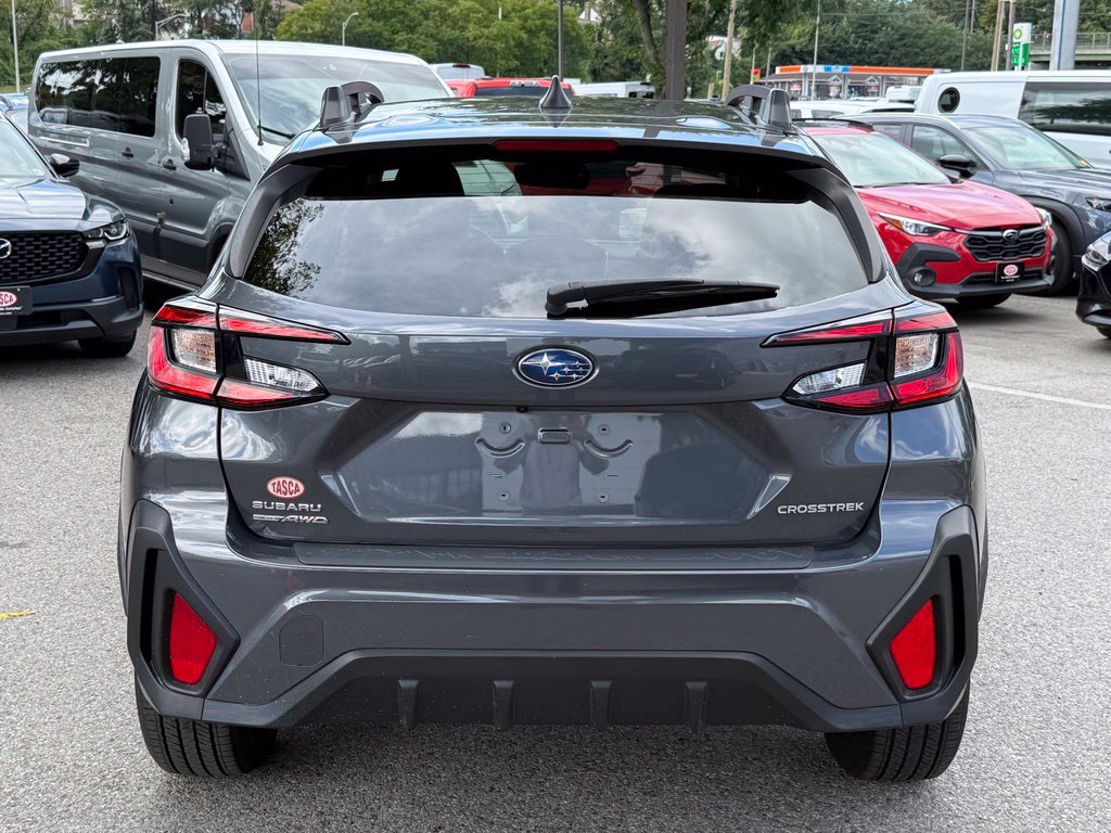 Used 2024 Subaru Crosstrek 2.0i Premium AWD/4WD image 9
