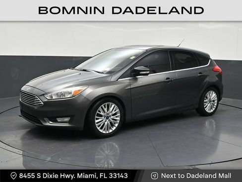 Used 2018 Ford Focus Titanium FWD image 1