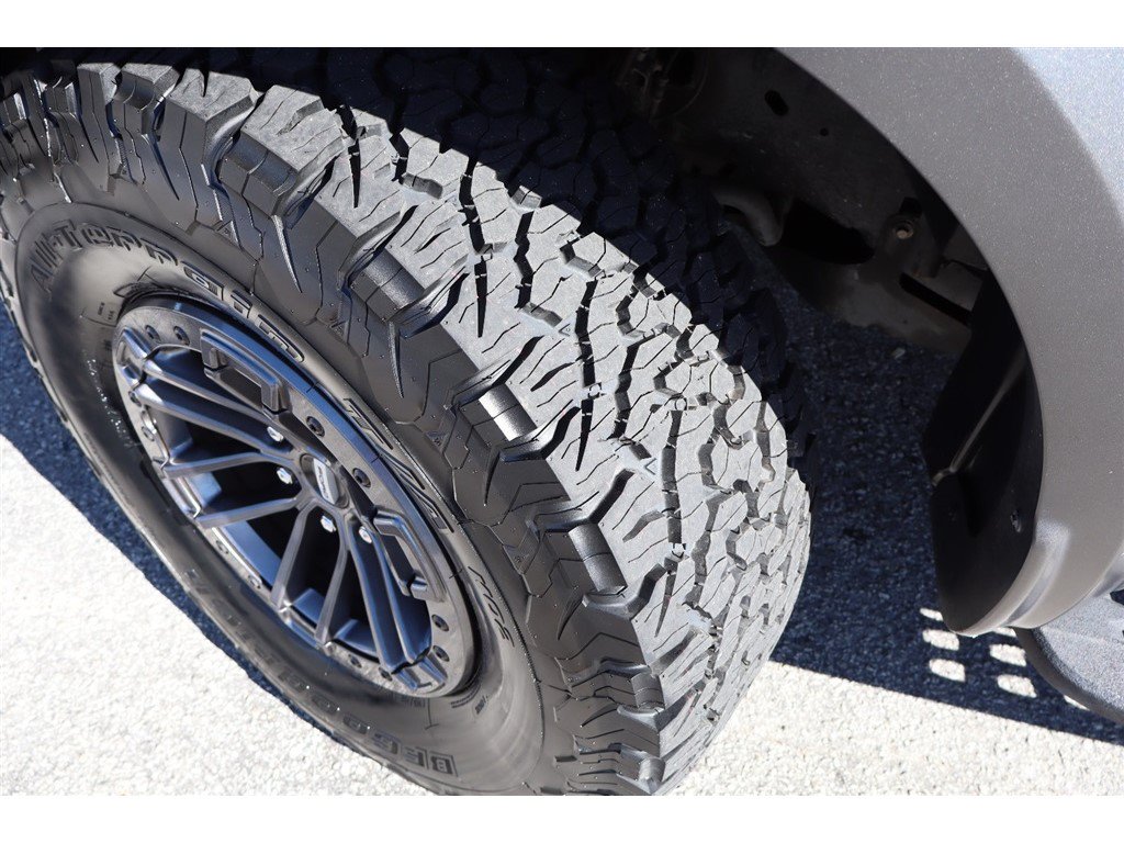 Used 2020 Ford F150 Raptor w/ Equipment Group 802A Luxury AWD/4WD image 48