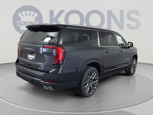 New 2026 GMC Yukon XL Denali Ultimate AWD/4WD image 7
