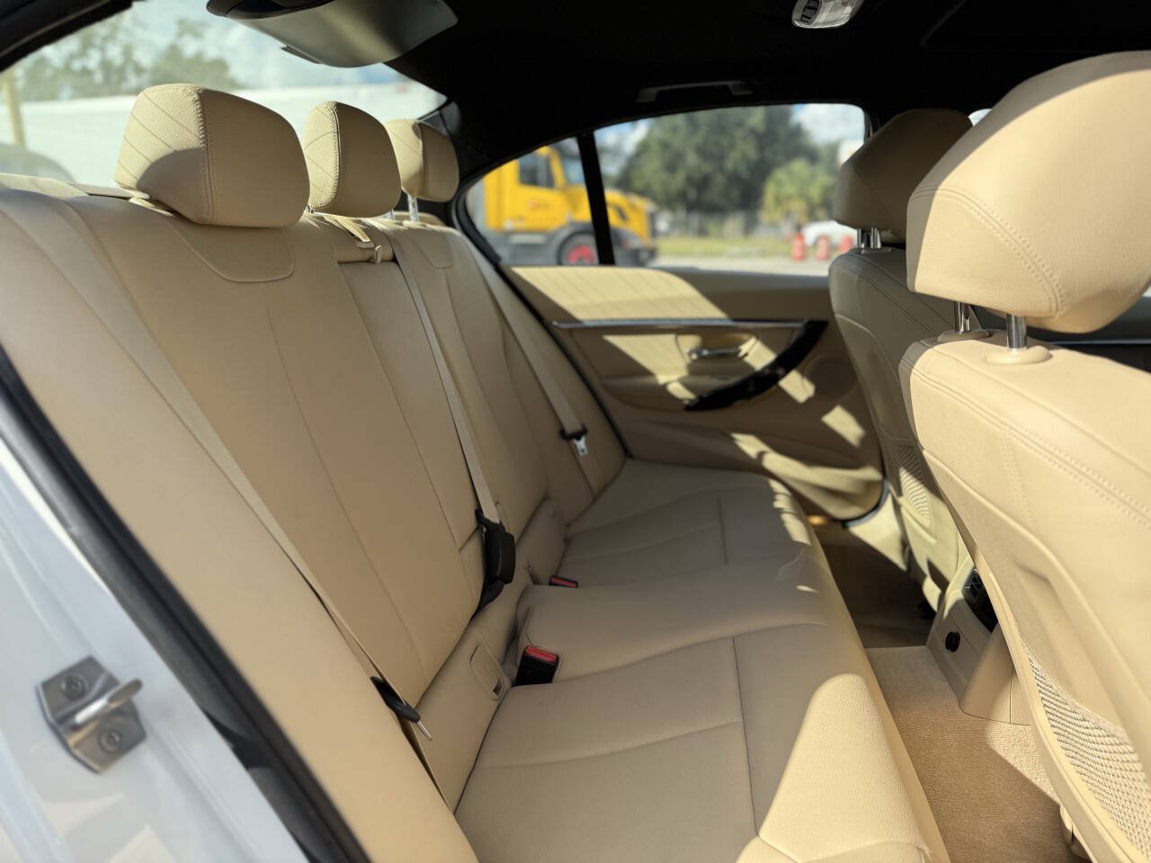 Used 2016 BMW 328i Sedan RWD image 23