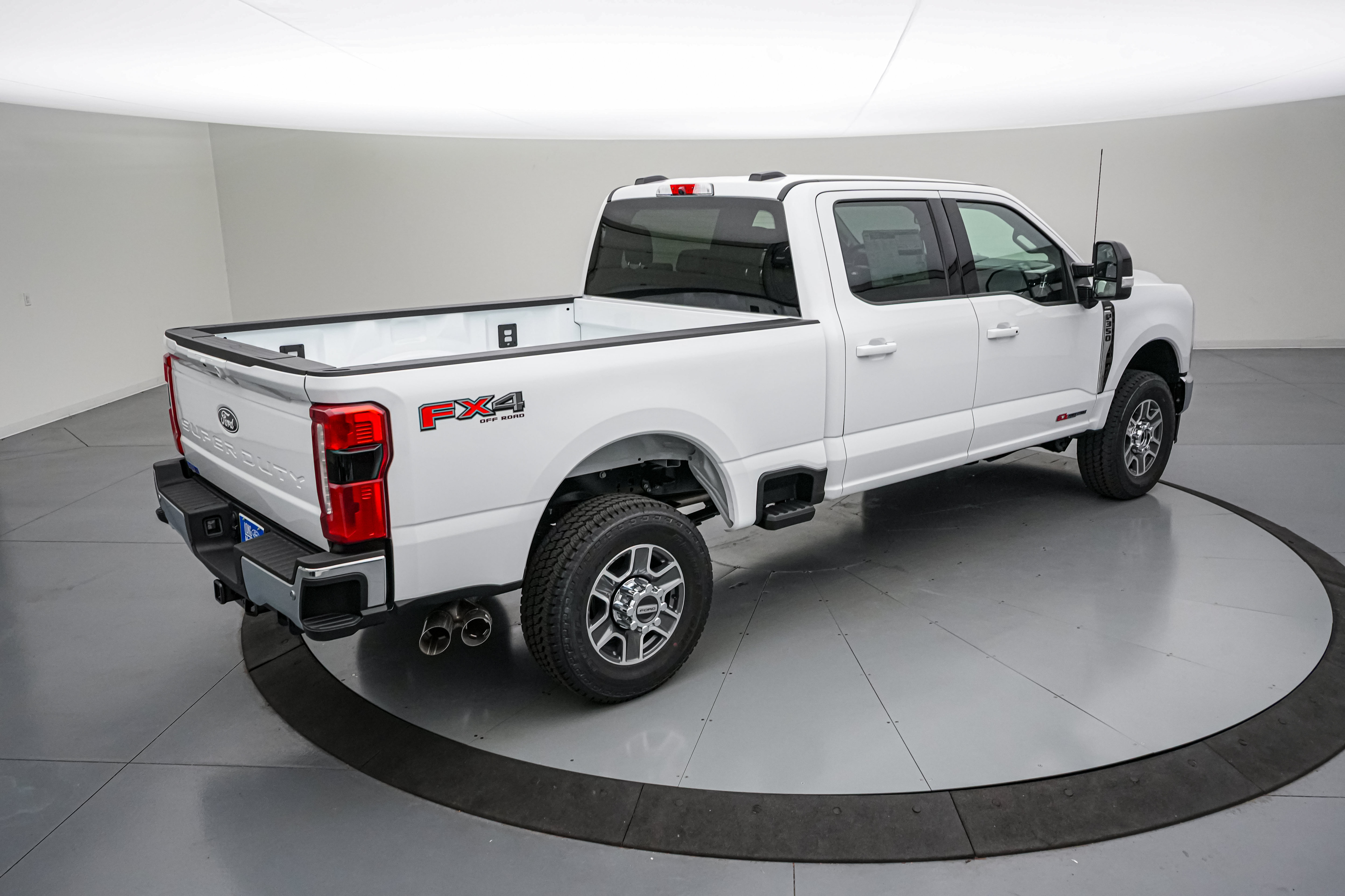 New 2027 Ford F350 Lariat AWD/4WD image 4