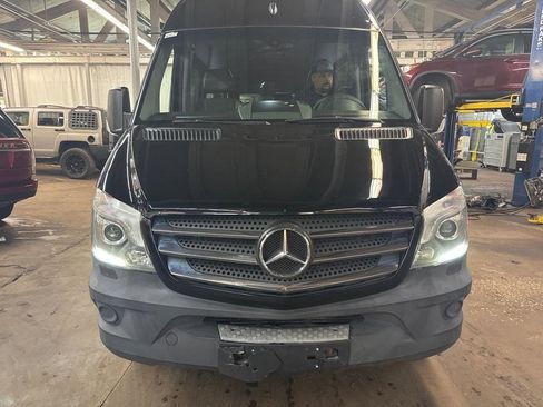 Used 2016 Mercedes-Benz Sprinter 3500 image 2