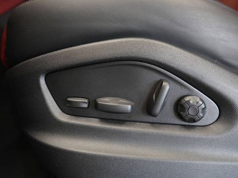 Used 2025 Porsche Cayenne GTS AWD/4WD image 50
