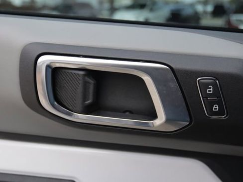 Used 2023 Ford Bronco Badlands image 24