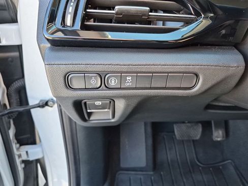 Used 2025 Acura MDX SH-AWD image 32