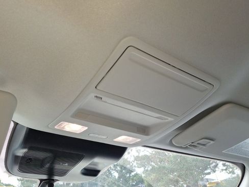 Used 2025 Ford Maverick XL image 13