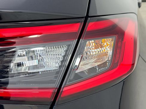 Used 2022 Honda Civic LX image 32