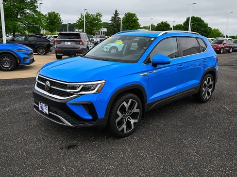 Used 2022 Volkswagen Taos SEL AWD/4WD image 9
